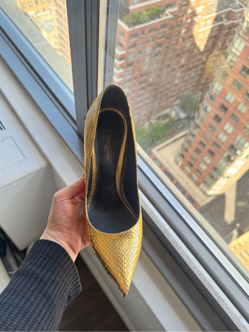 LV genuine python pumps - Picture 7 of 15